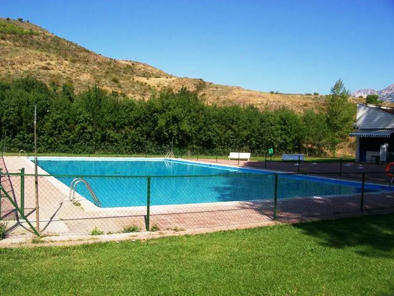 Piscinas Mancomunadas de Espronceda - Piscinas en Espronceda - foto 2