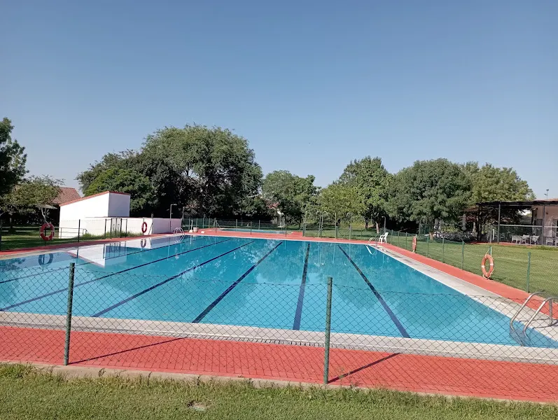 Piscina Municipal - Santiago del Campo