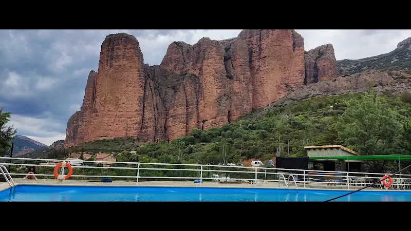 Piscina Municipal De Riglos - Las Penas de Riglos