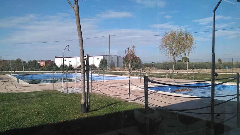 Piscina Pública Municipal de Morilla. - Ilche