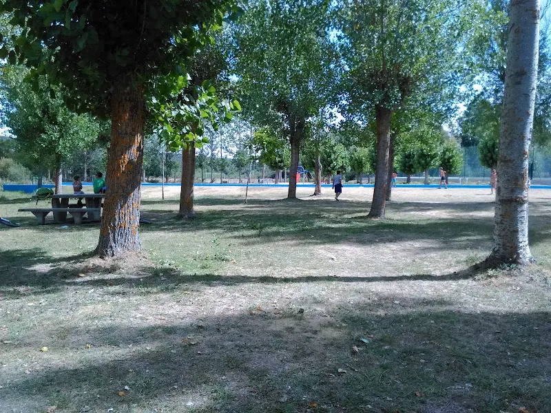 Merendero y Piscina de Pino del Río - Pino del Rio