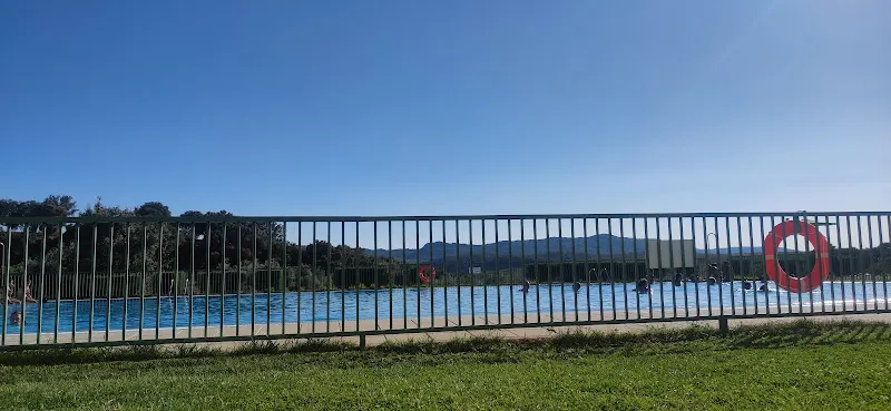 Piscina Pública Municipal de Valdecañas de Tajo. - Valdecanas de Tajo