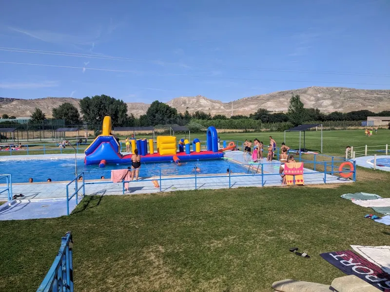 Piscina Pública Municipal de Torralba de Ribota. - Torralba de Ribota