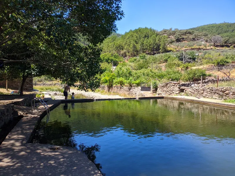 Piscina natural y merendero de Las Erías