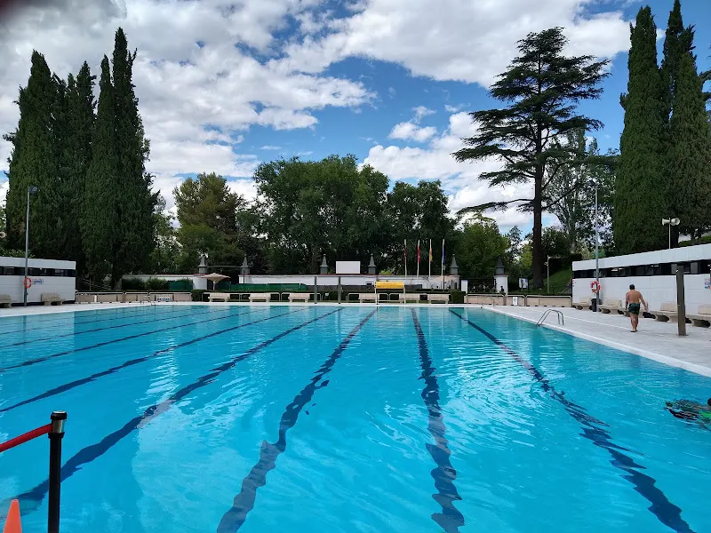 Piscina El Lago