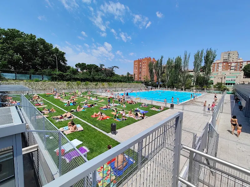 Centro Deportivo Municipal El Quijote
