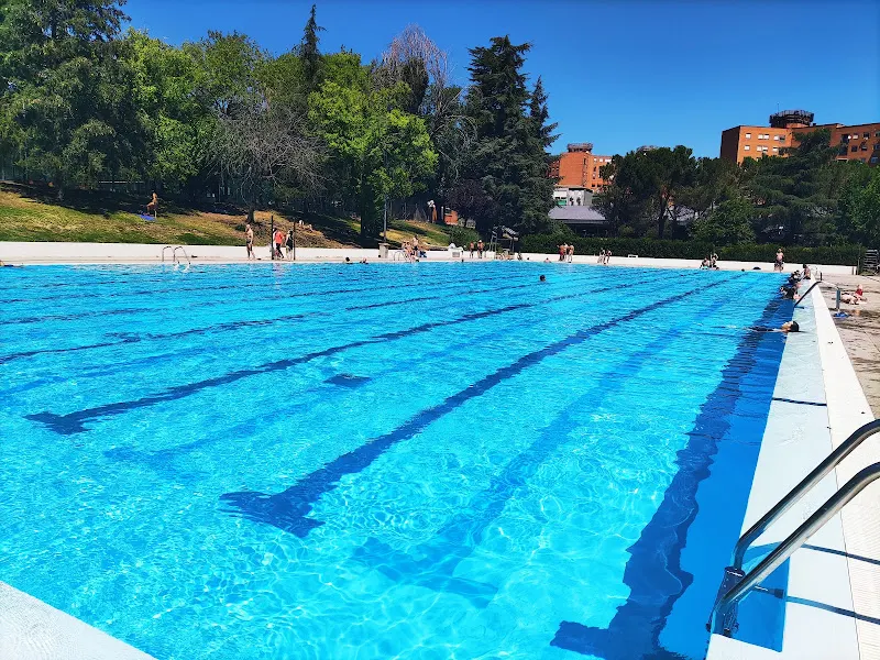 Piscina de San Blas - Polideportivo en Madrid - foto 2
