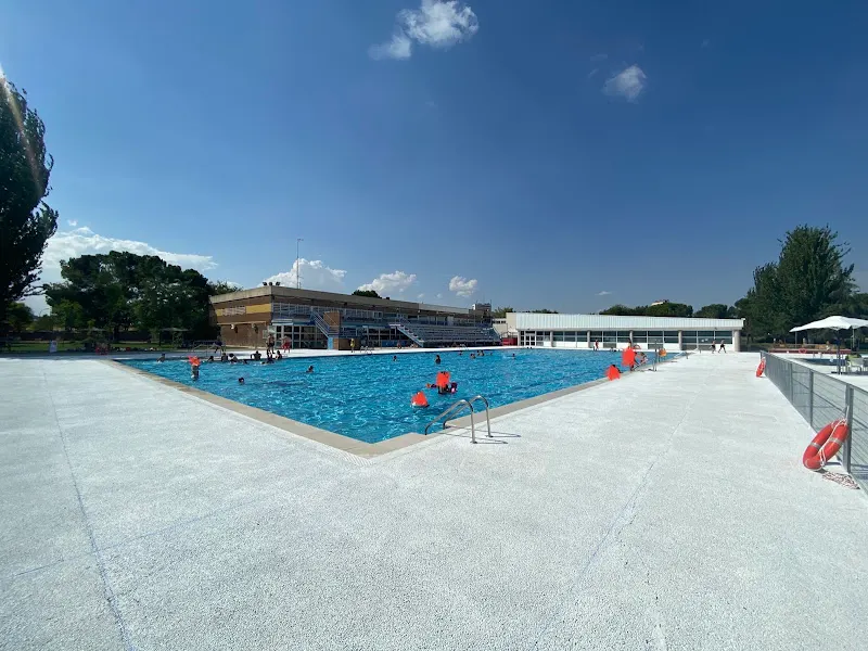 Piscina Prado de Santo Domingo - Piscina pública en Mostoles - foto 2