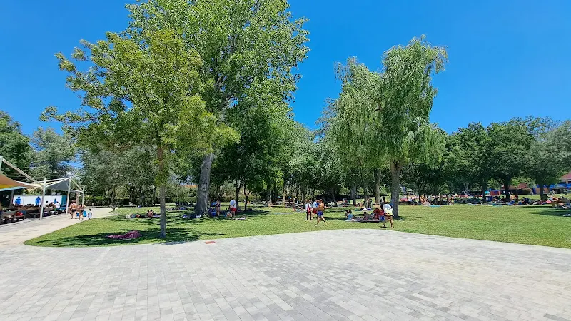Piscinas Municipales Fermín Cacho