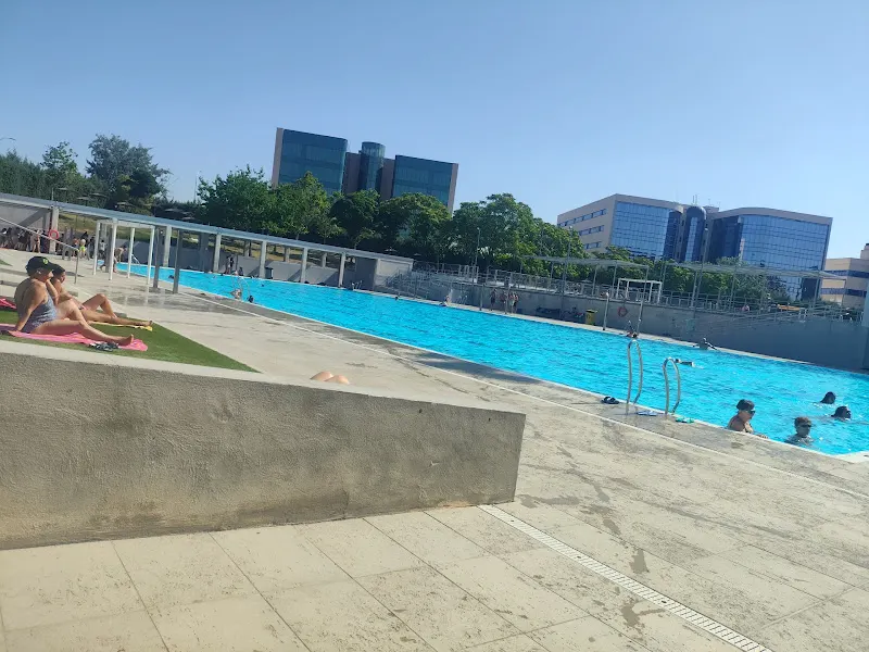 Piscinas Palomeras - Piscina pública en Madrid - foto 2