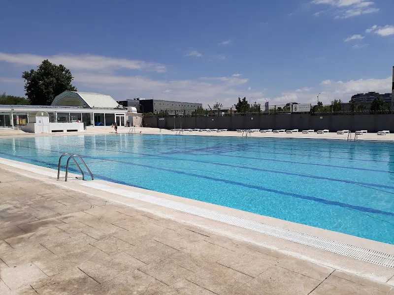 Piscina Municipal de Verano Joaquín Blume. - Piscina pública en Torrejón de Ardoz - foto 2