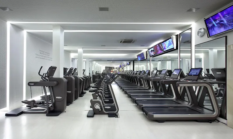 Club Metropolitan Balmes - Centro deportivo en Barcelona - foto 3