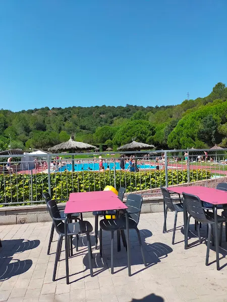 Piscina Tiana
