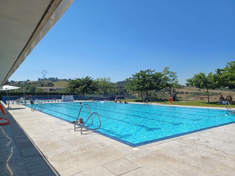 Piscina de Can Trias municipal de Viladecavalls - Piscina pública en Terrassa - foto 2