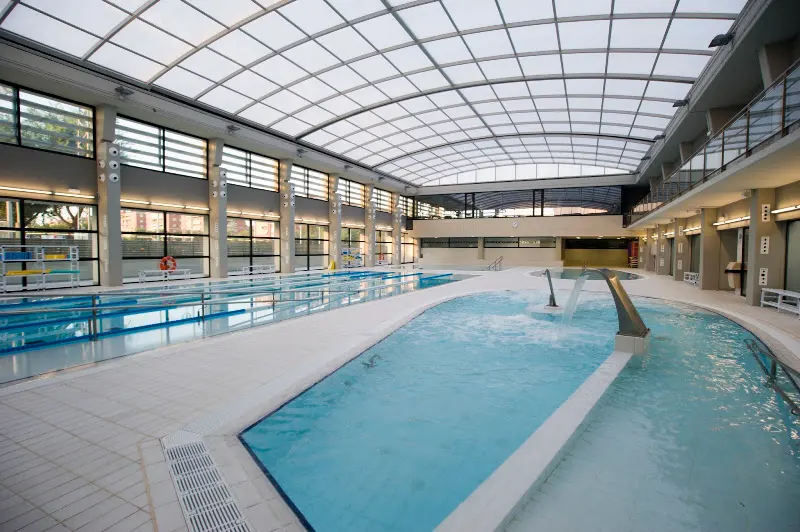 CEM Estruch - Joan Busquets - Polideportivo en Prat de Llobregat (El) - foto 2