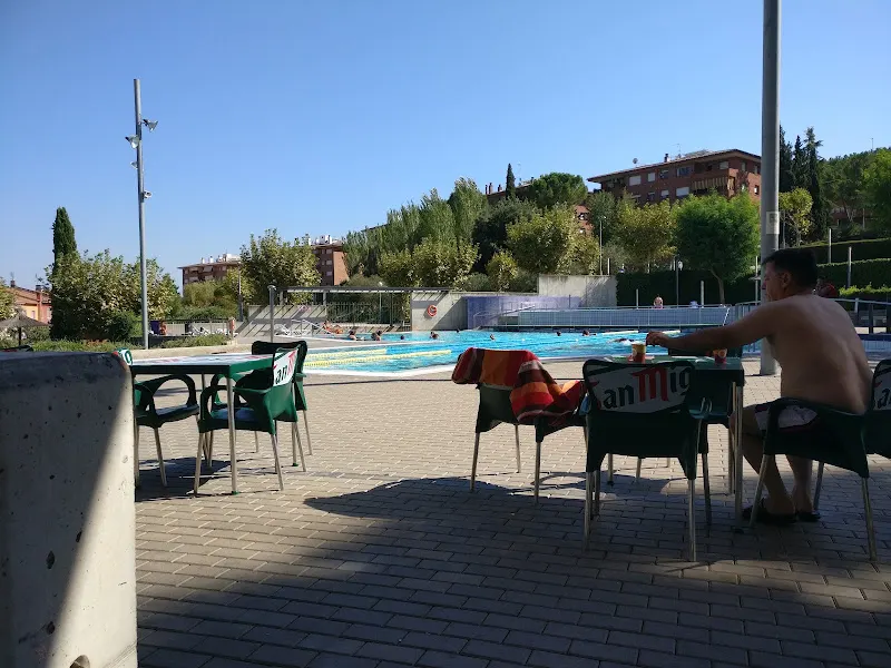 Piscina Municipal (Exterior)