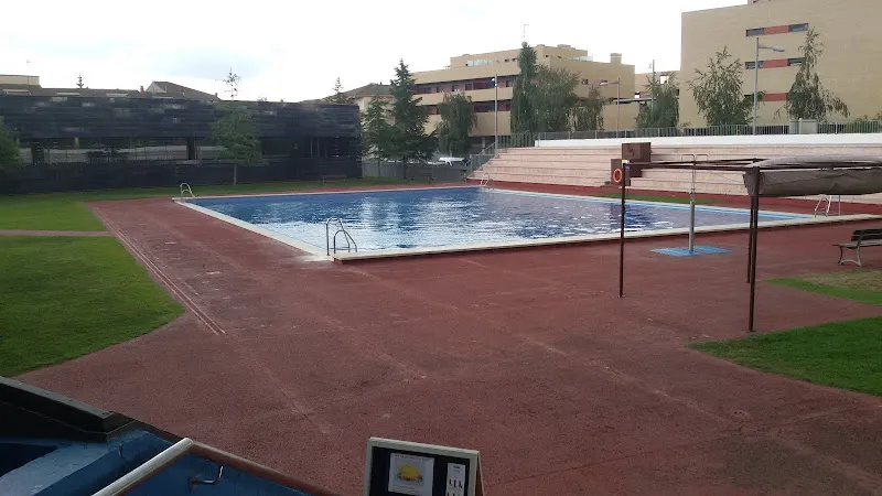 Piscina Municipal Manlleu - Manlleu