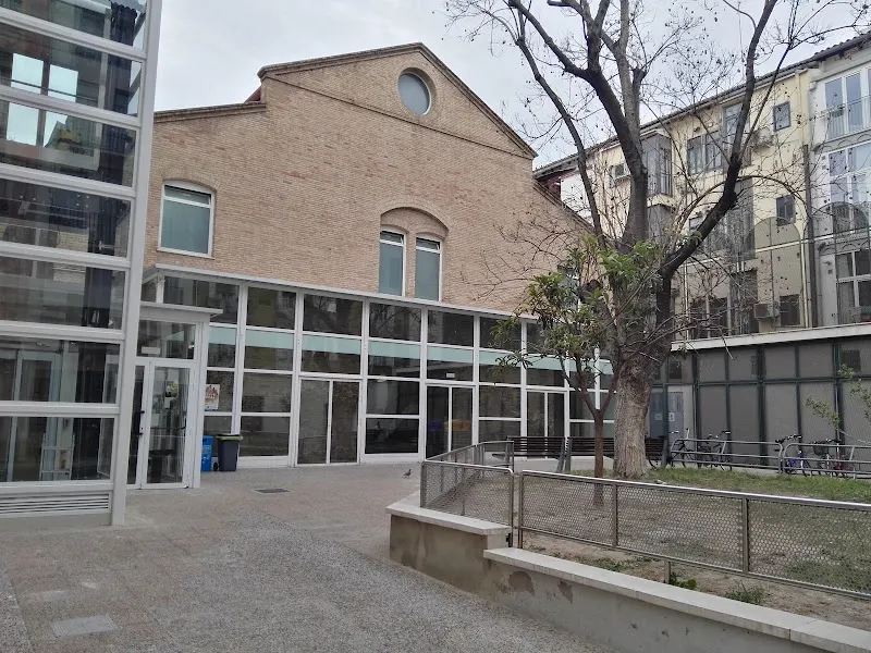 Polideportivo El Carmen | Piscina - Gimnasio - València